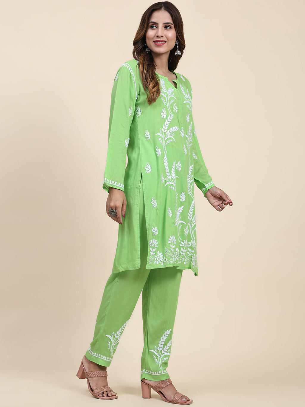 HOUSE OF KARI Floral Embroidered Chikankari Pure Cotton Kurta with Trousers | Grocsy