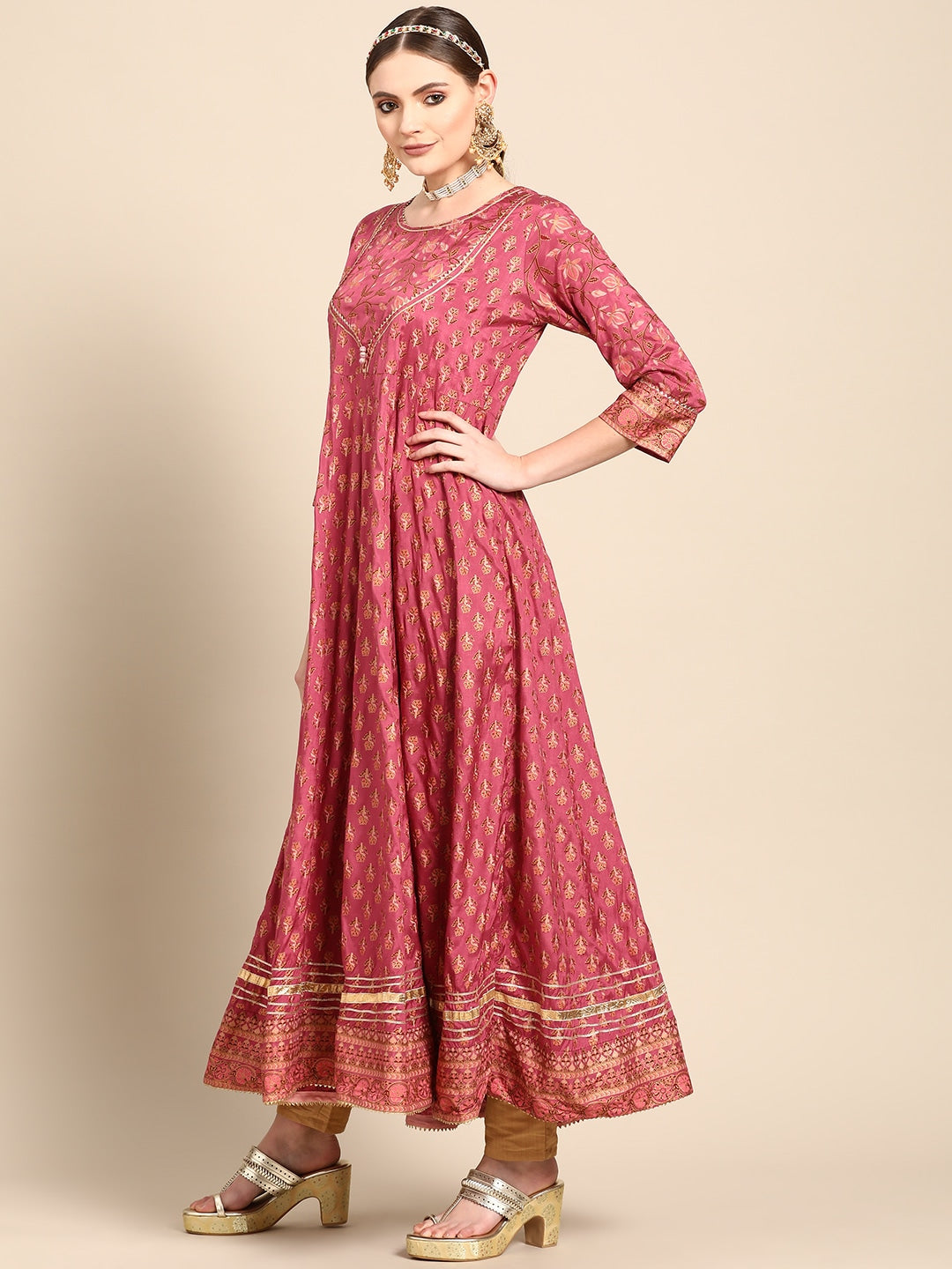 Sangria Women Pink & Peach-Coloured Floral Printed Floral Anarkali Kurta | Grocsy