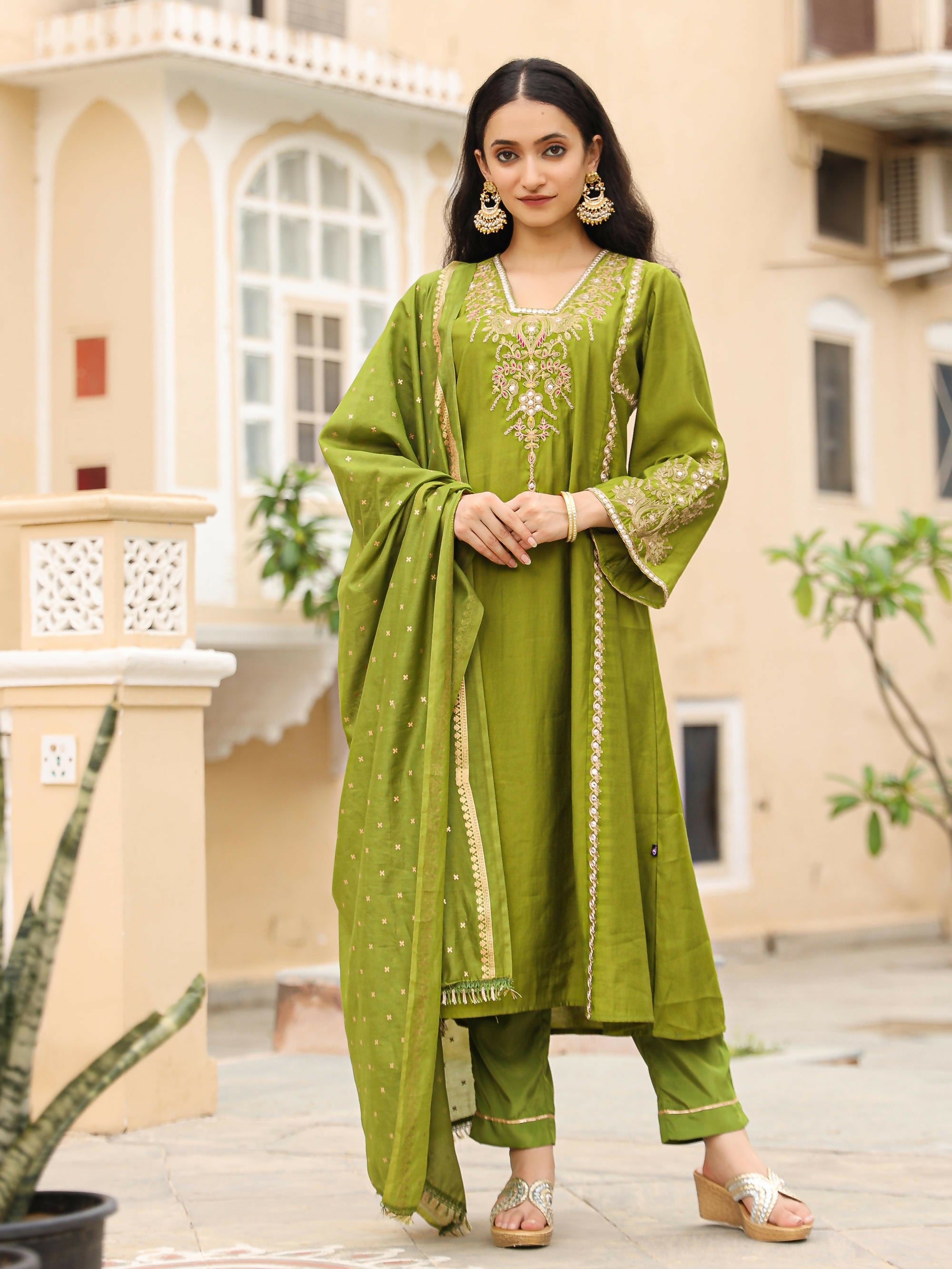 Juniper Women's The Swarn Mehndi Green Thread Embroidered Viscose Kurta Pant And Dupatta With Mirror & Zari work | Grocsy