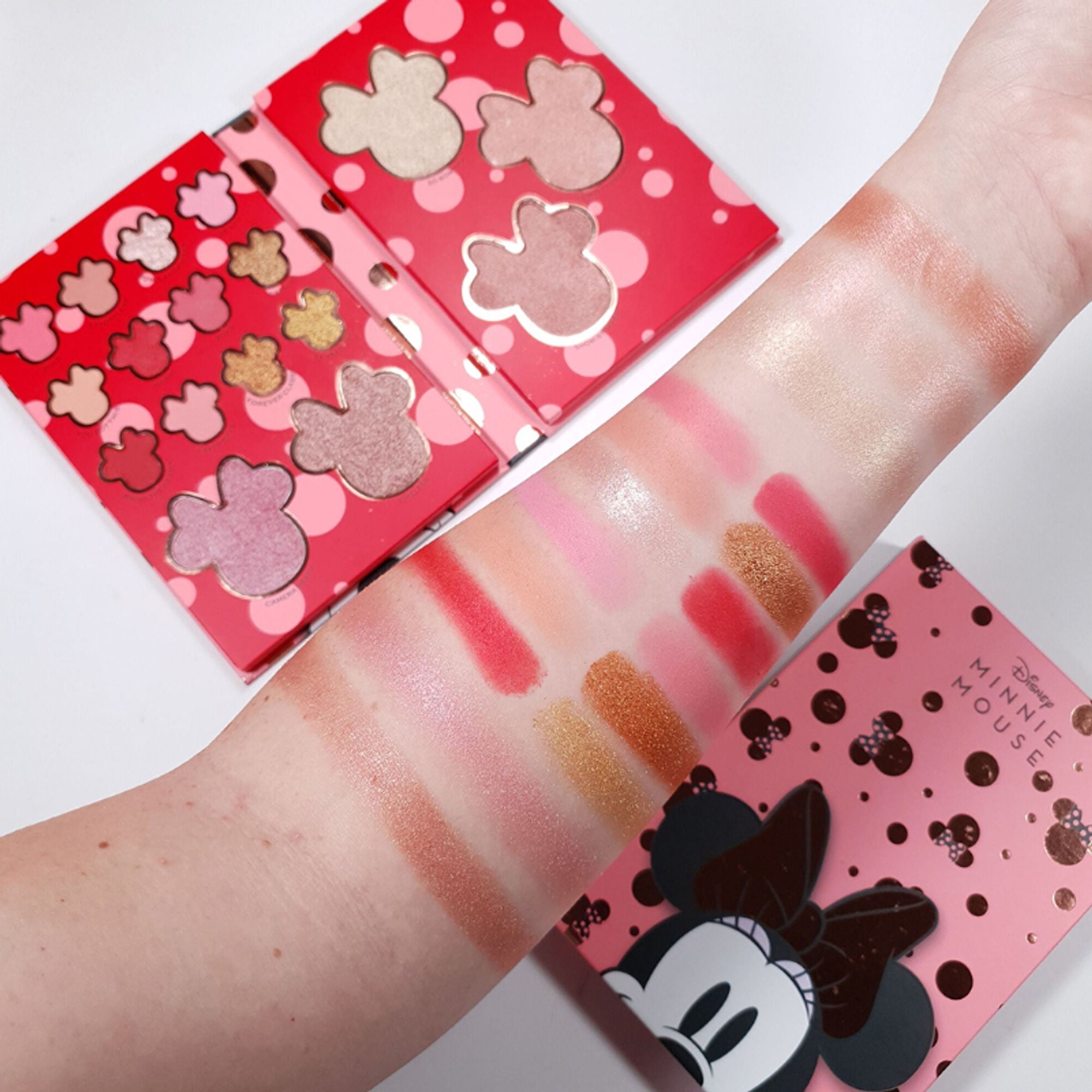 Makeup Revolution Disney's Minnie Mouse All Eyes On Minnie Palette | Grocsy