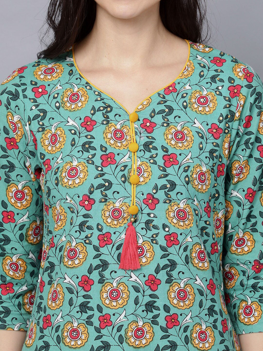 HERE&NOW Women Green Floral Printed Kurta Set | Grocsy