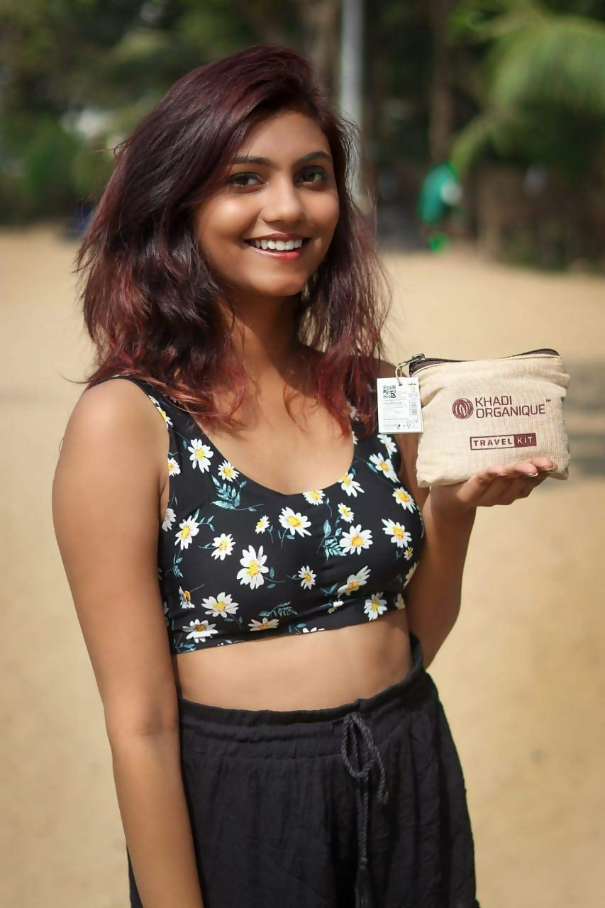 khadi Organique Grooming Travel Kit Men & Women | Grocsy