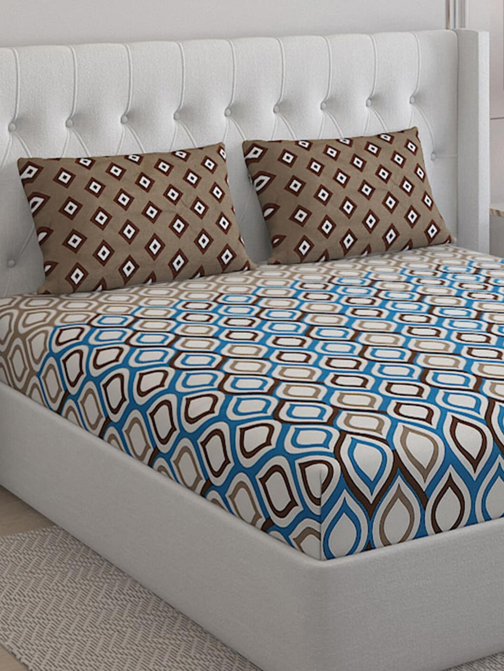 Monte Carlo Sailsbury White Printed Cotton 152 TC King Bedsheet With 2 Pillow Covers | Grocsy