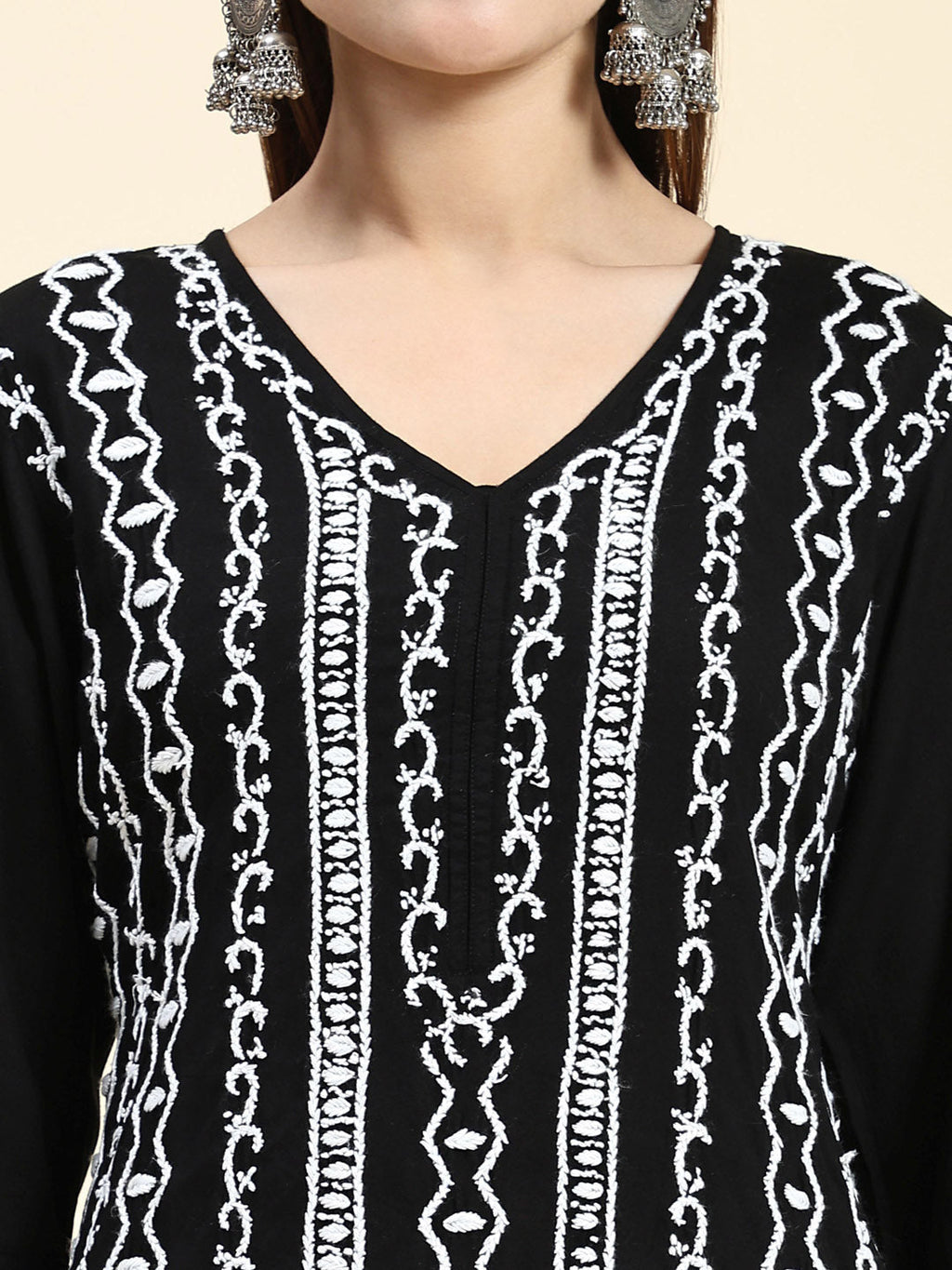 HOUSE OF KARI Ethnic Motifs Embroidered Chikankari Straight Kurta | Grocsy