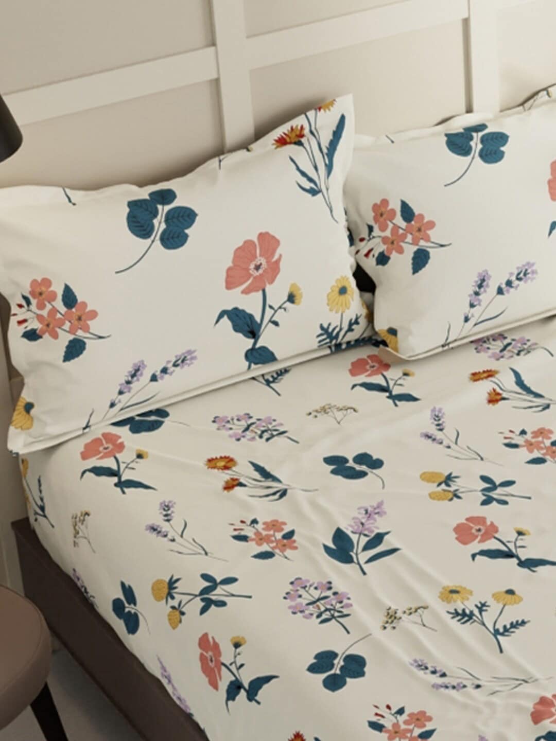 BIANCA LA-VOGUE Beige & Green Floral 152 TC Queen Bedsheet With 2 Pillow Covers | Grocsy