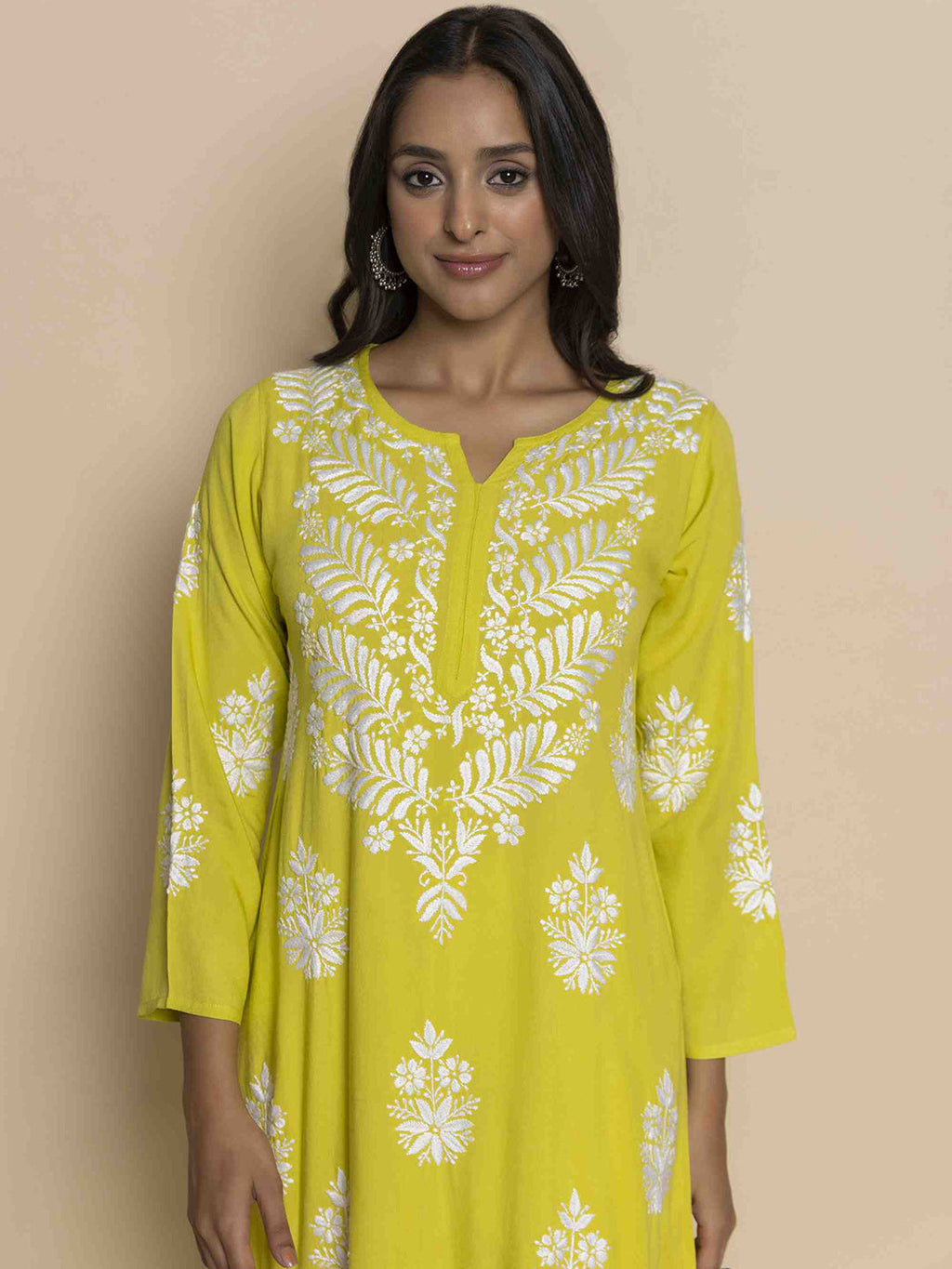 HOUSE OF KARI Floral Embroidered Chikankari Straight Kurta | Grocsy