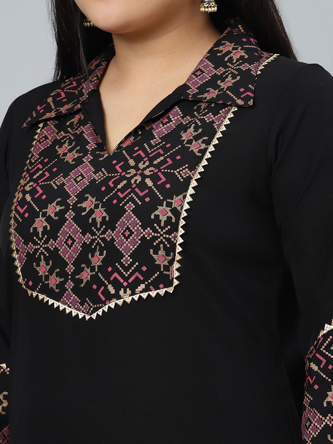 Sztori Plus Size Geometric Printed Shirt Collar Straight Kurta With Trousers | Grocsy