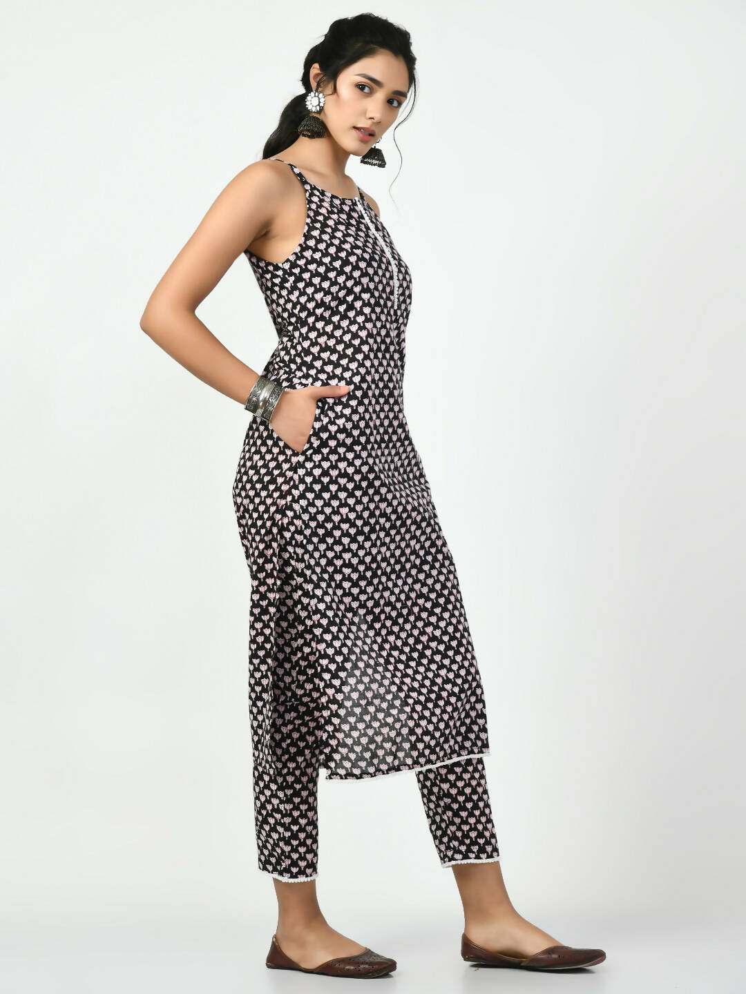 Myshka Women's Black Straight Printed Kurta | Grocsy
