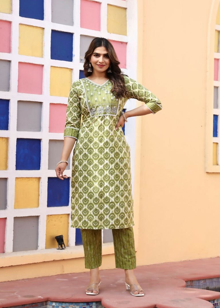 Alvano Printed 3Pcs Straight Kurti with Pant and Dupatta set for women and Girls Rayon (Light Green) | Grocsy