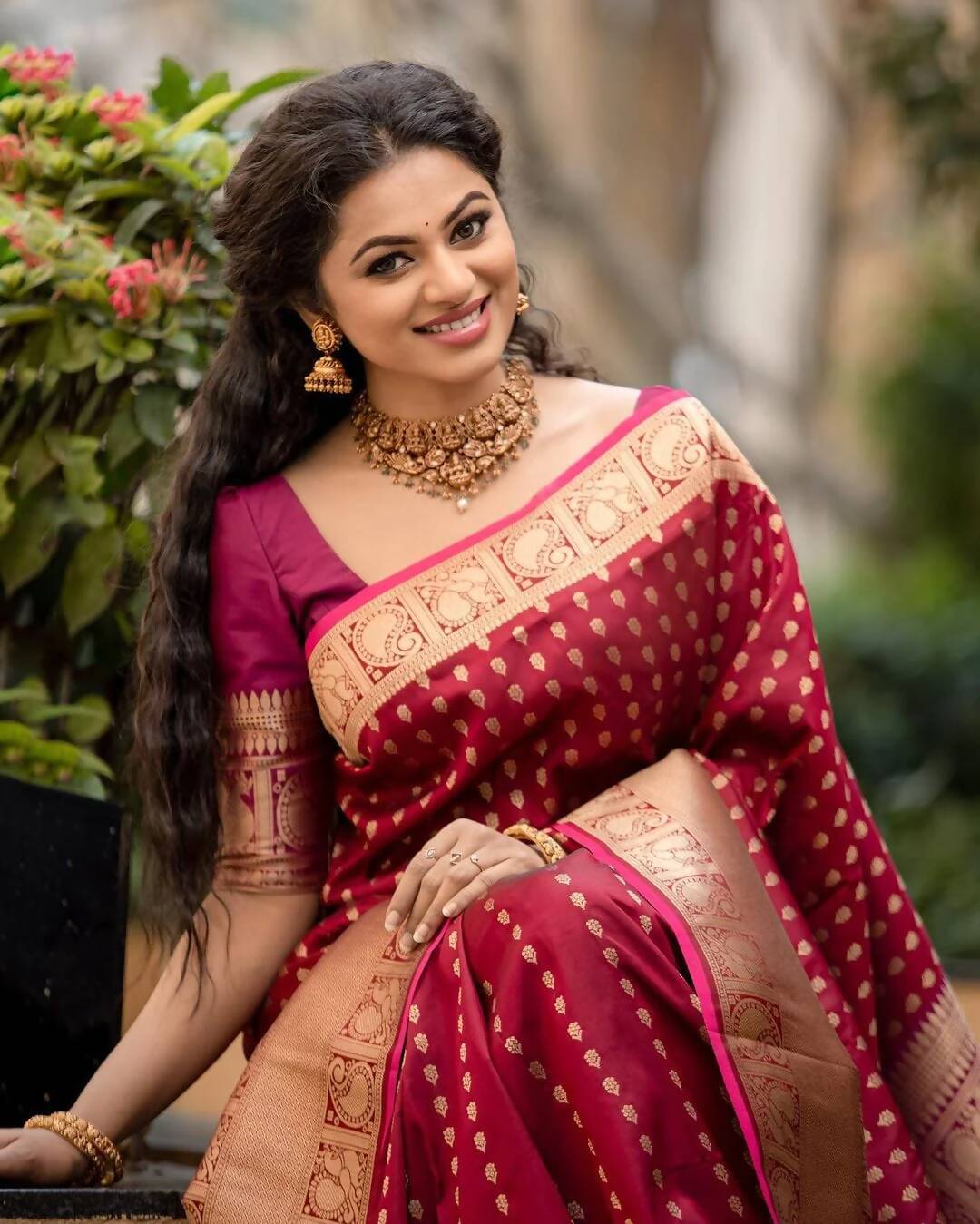 DEIANA'S Beautiful Designer Golden zari Soft Lichi Silk Saree - Maroon | Grocsy