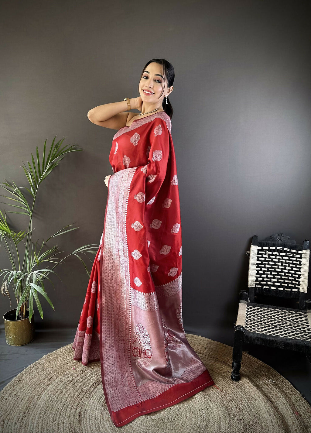 Joban Fashion Maroon Floral Motifs Soft Silk Banarasi Saree | Grocsy