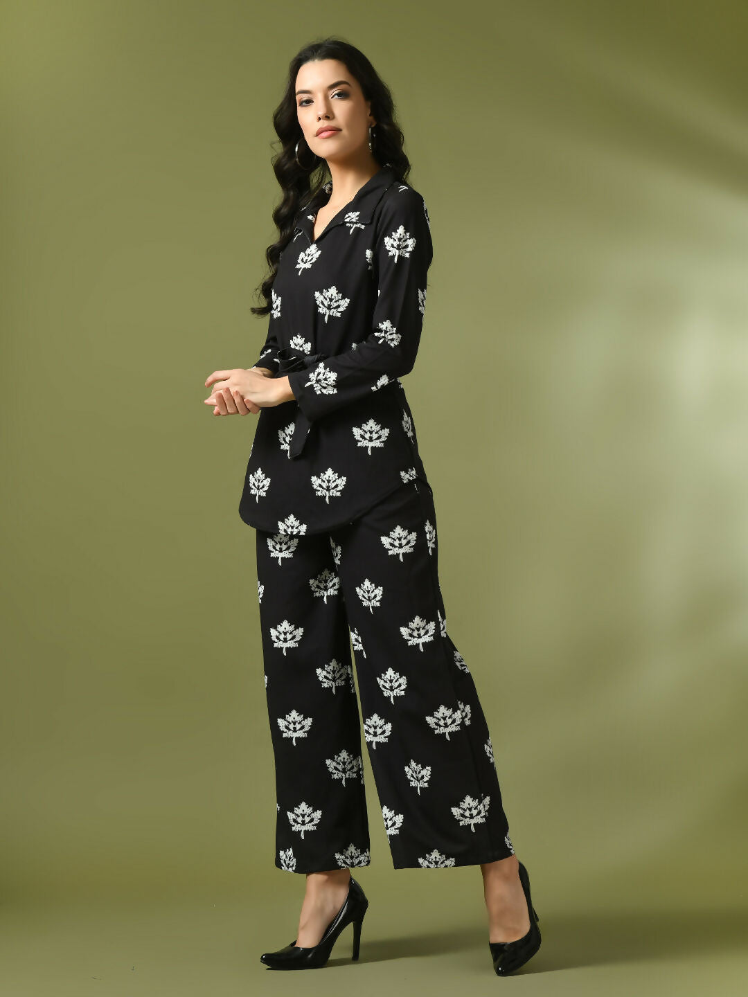 Myshka Women's Black Printed Polo Collar Party Top With Trousers Co-ord set | Grocsy