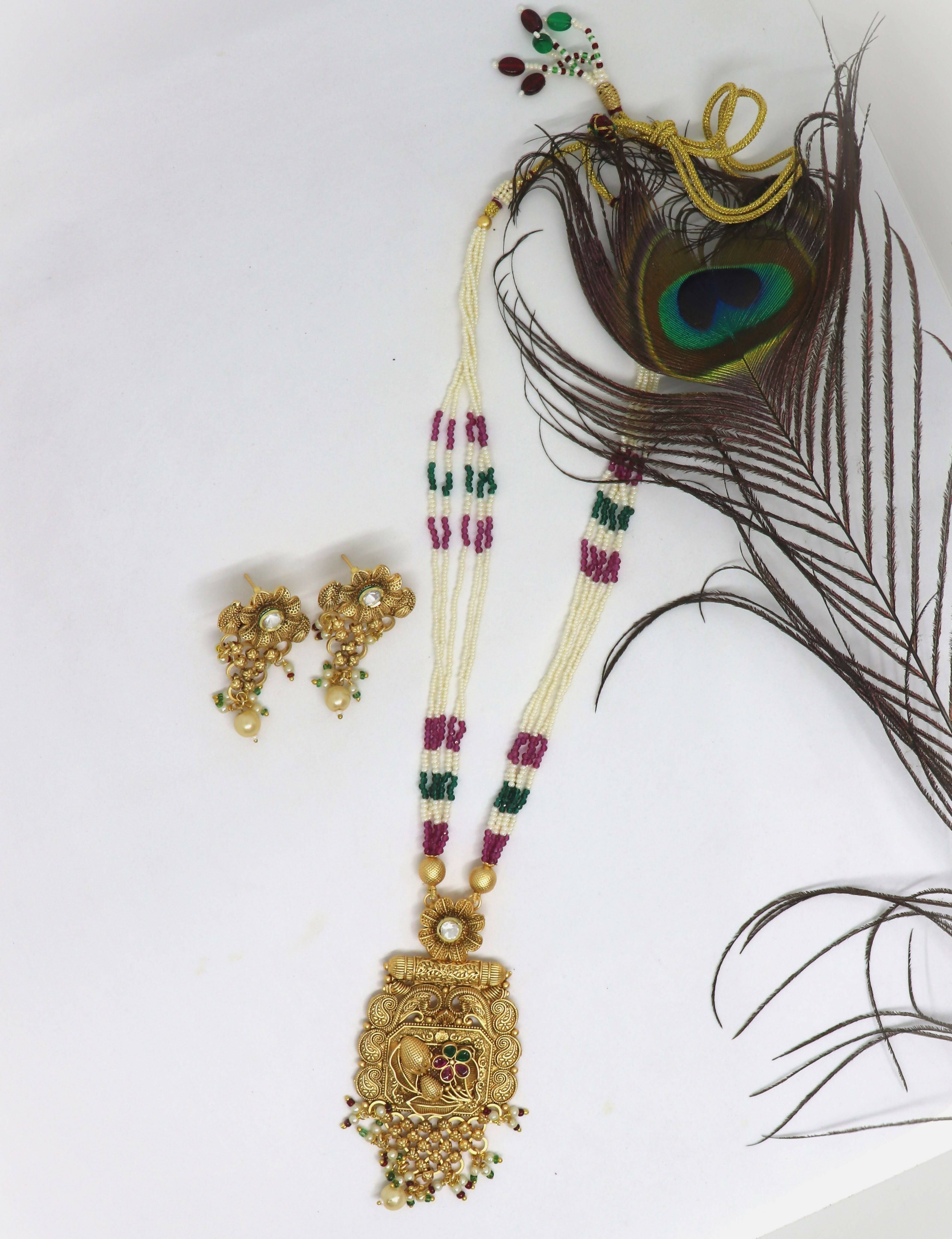Joban Fashion White & Maroon & Green With Rajwadi Polish Necklace Set | Grocsy