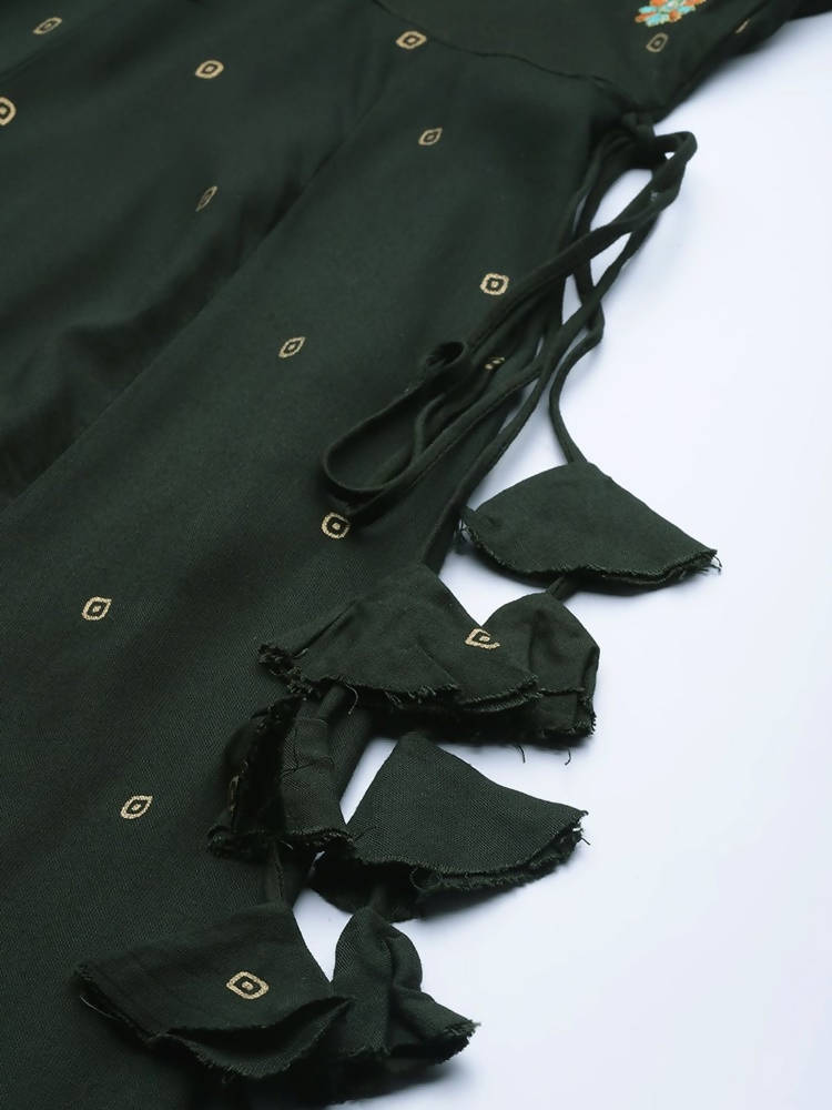 Yufta Women Green & Golden Geometric Print A-Line Maxi Dress with Embroidery Detail | Grocsy