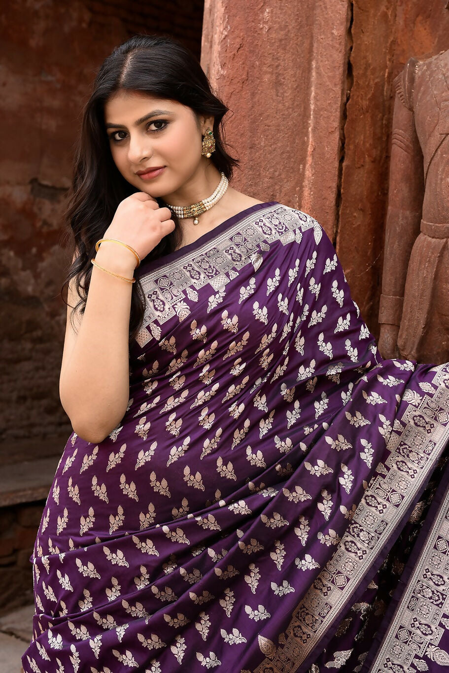 Joban Fashion Plum Purple Hand Woven & Zari Work Katan Pure Handloom Banarasi Silk Saree | Grocsy