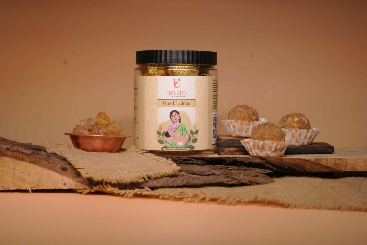 Nuskha Gond Laddoo (Post-Pregnancy) | Grocsy