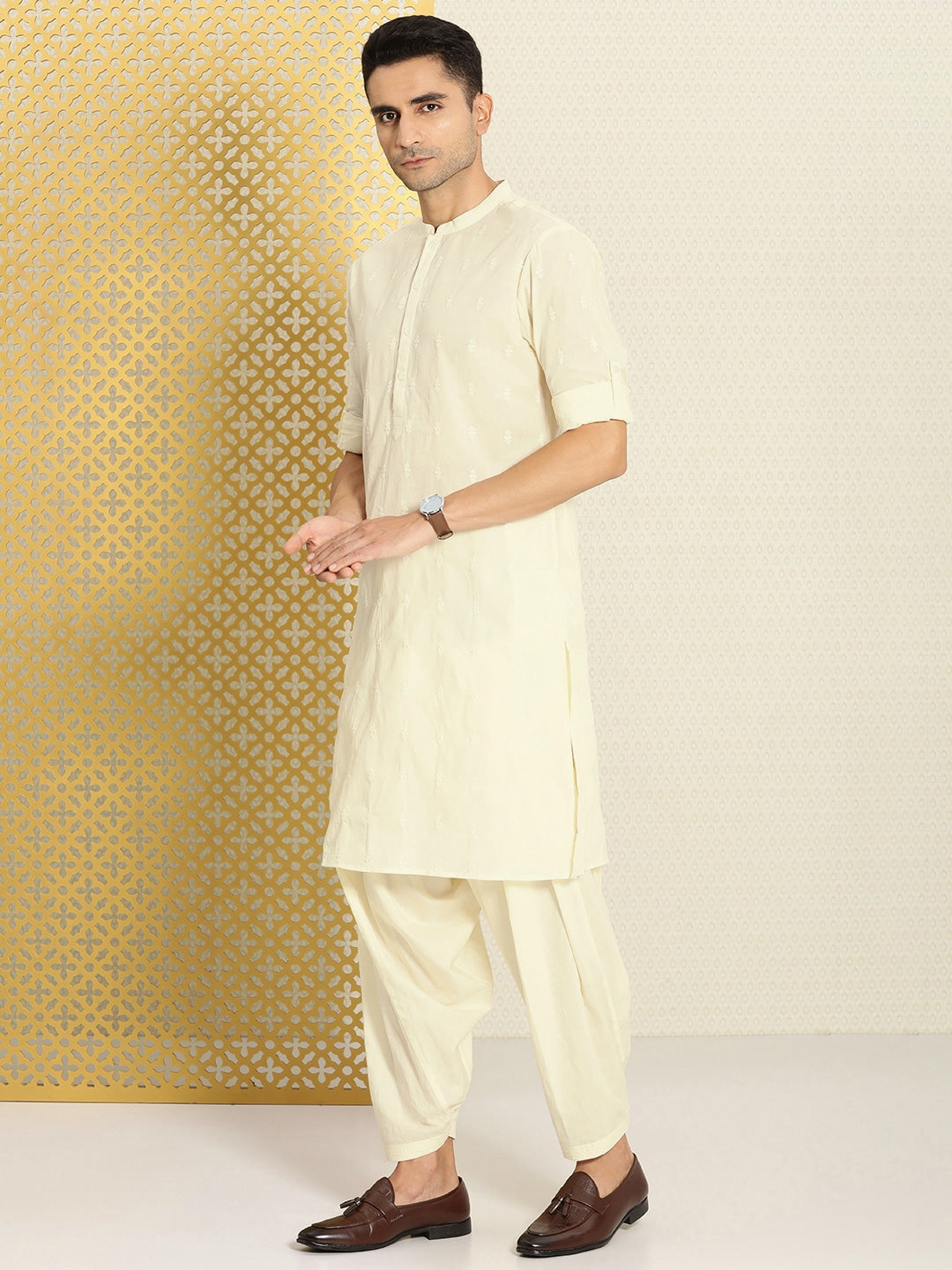 House of Pataudi Men Jashn Embroidered Regular Thread Work Pure Cotton Kurta with Patiala | Grocsy