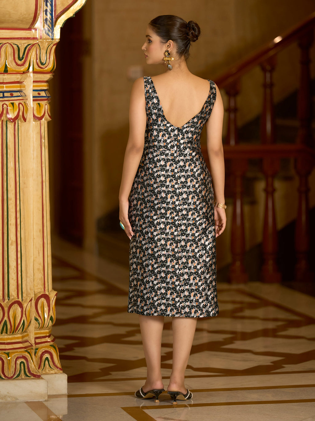 Monjolika Fashion Black Floral Weaving Zari Jacquard Bodycon Midi Dress With Slit Cut | Grocsy