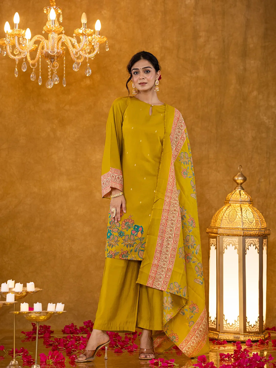 Yufta Green Pakistani Style Kurta Dupatta Set | Grocsy