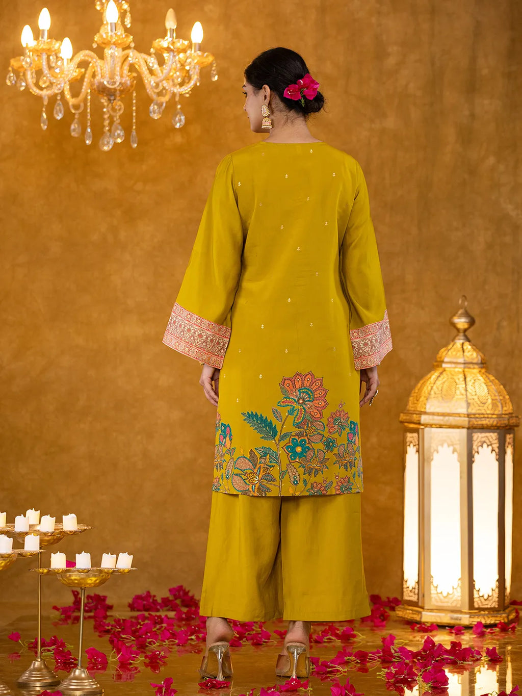 Yufta Green Pakistani Style Kurta Dupatta Set | Grocsy