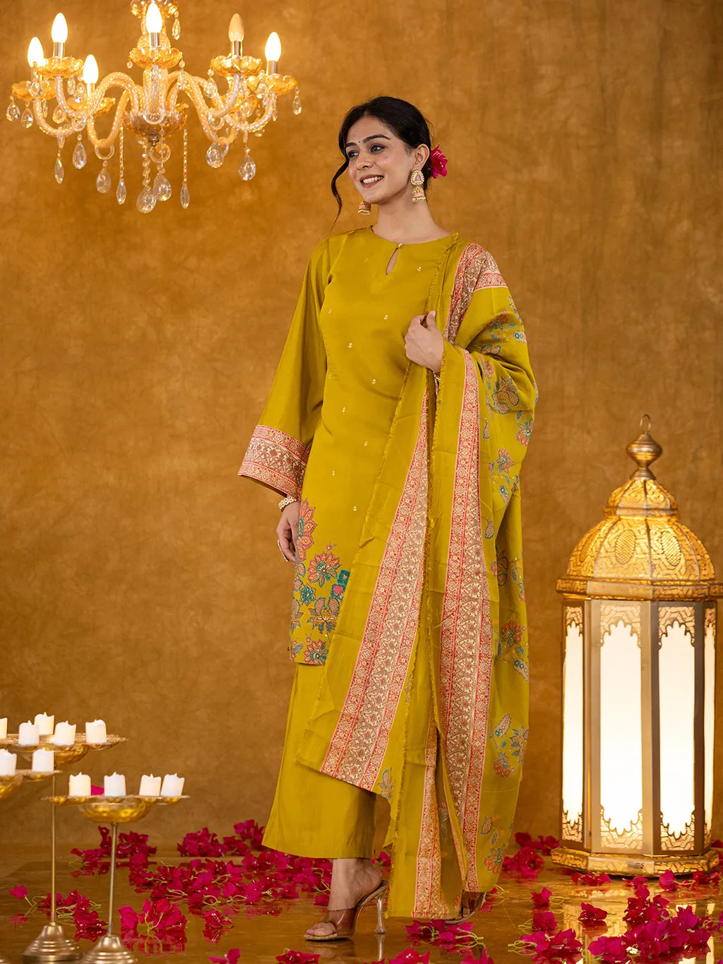 Yufta Green Pakistani Style Kurta Dupatta Set | Grocsy