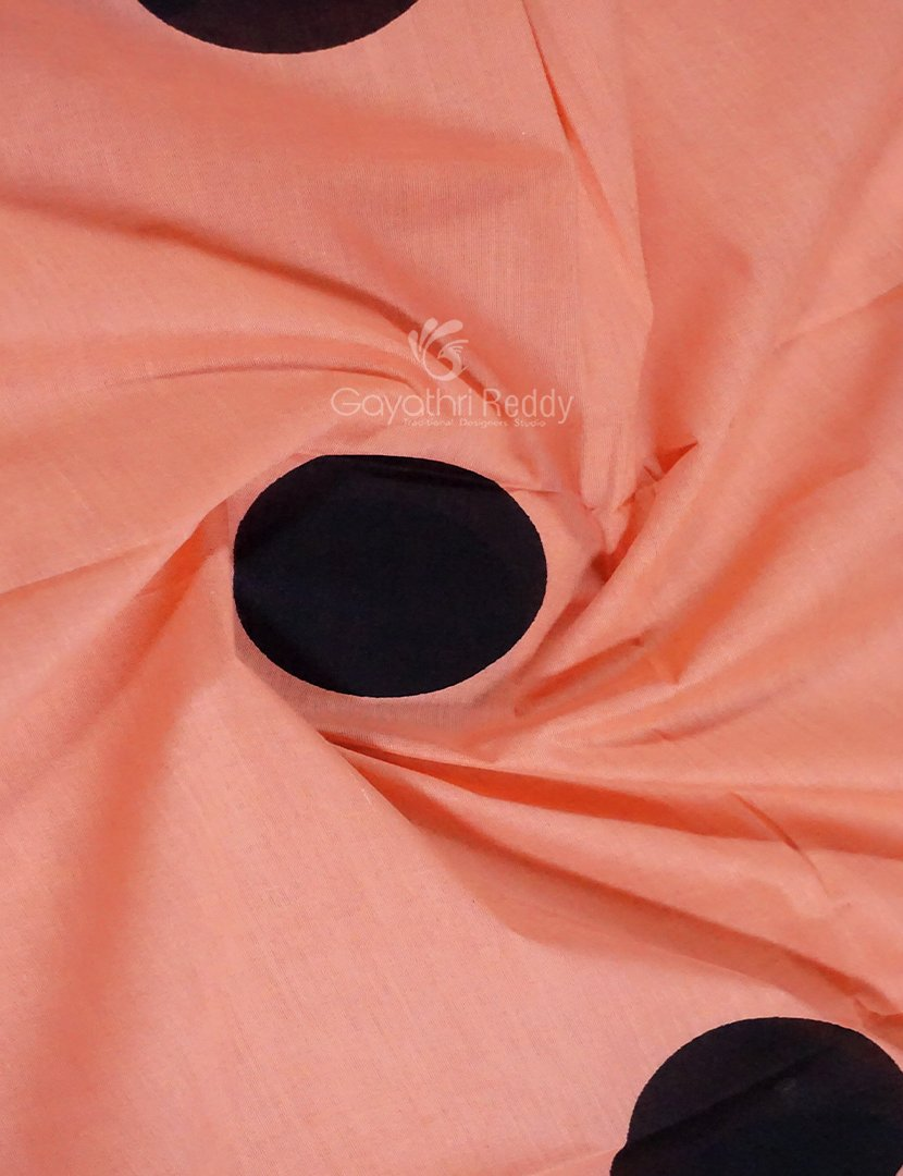 Peach And Black Block Print Pure Mulmul Cotton Saree By Gayathri Reddy Designer Studio | Grocsy