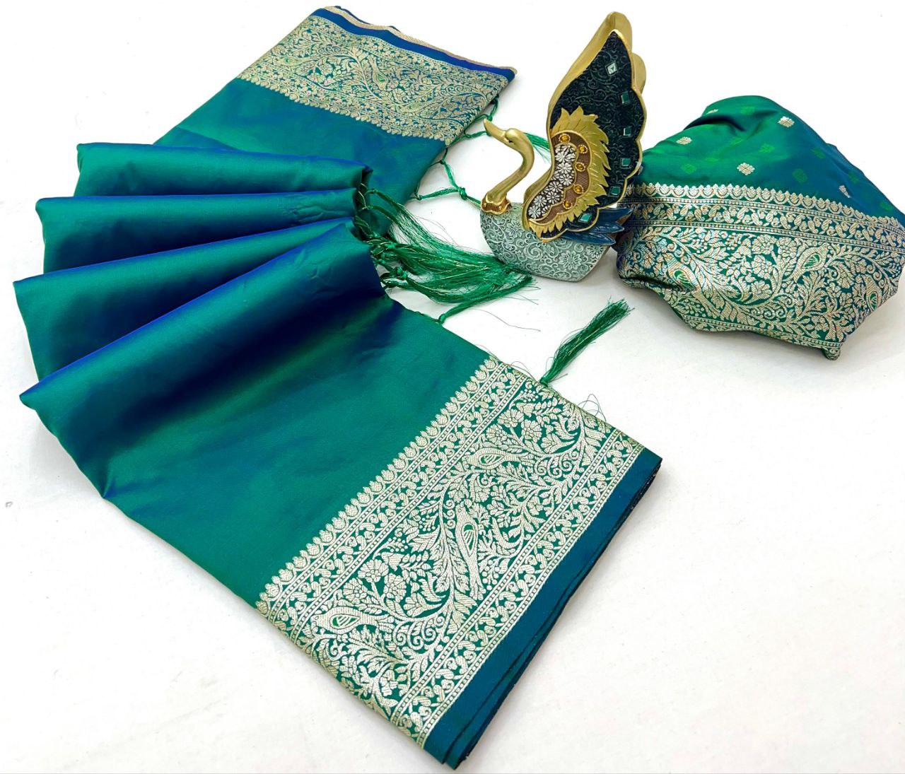 Mameraa Sarees Sea Green Soft Banarasi Silk Fabric Saree With Natural Zari Weaving In Gala Border-Sea_Green | Grocsy