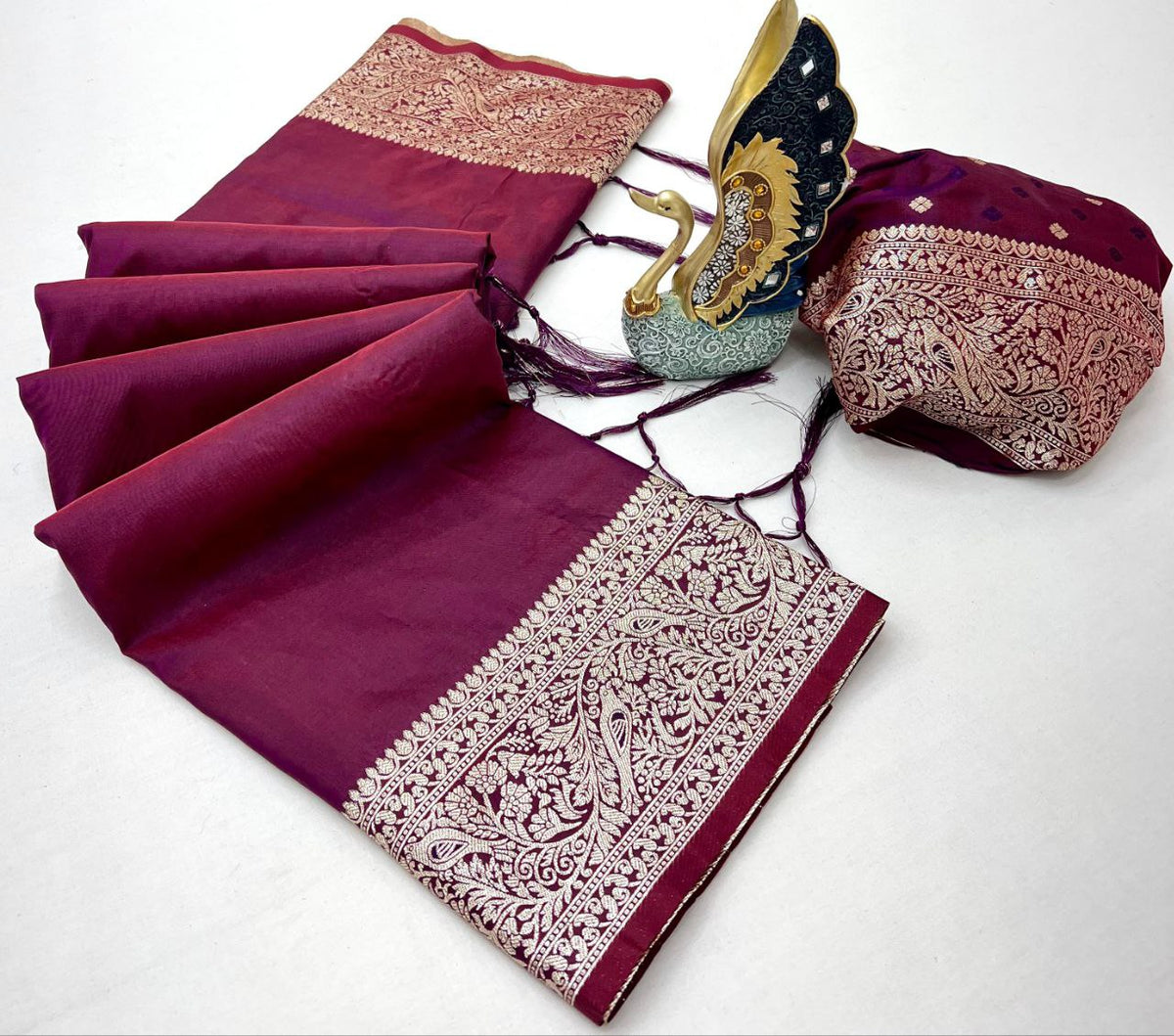 Mameraa Sarees Wine Soft Banarasi Silk Fabric Saree With Natural Zari Weaving In Gala Border-Wine | Grocsy