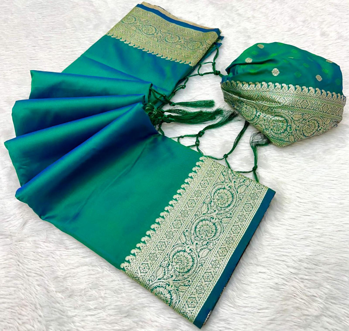 Mameraa Sarees Sea Green Soft Banarasi Silk Fabric Saree With Natural Zari Weaving In Gala Border-Sea_Green | Grocsy