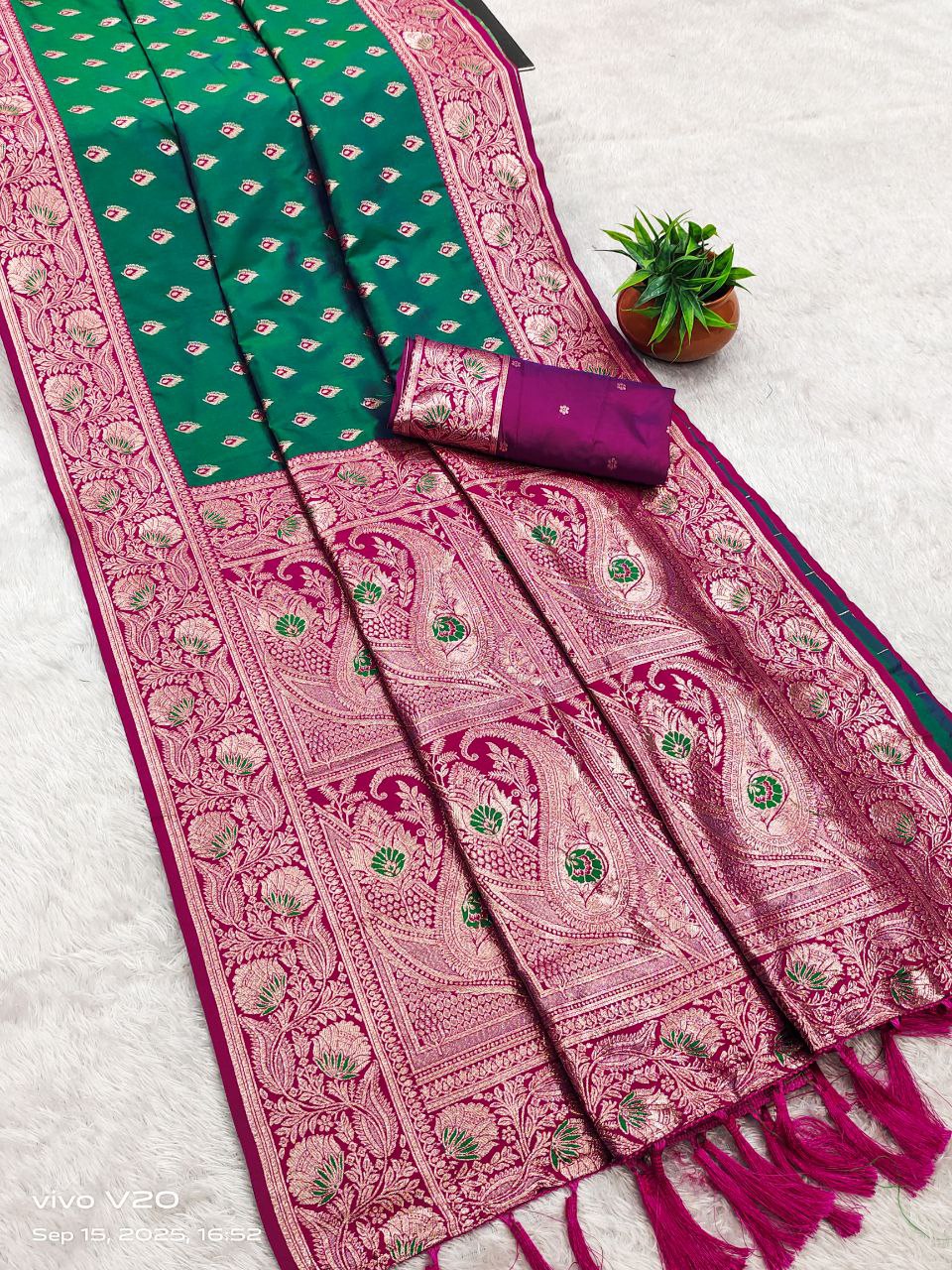 Mameraa Sarees Sea Green Soft Banarasi Silk Saree With Zari Weaving Meenakari Design-Sea_Green | Grocsy