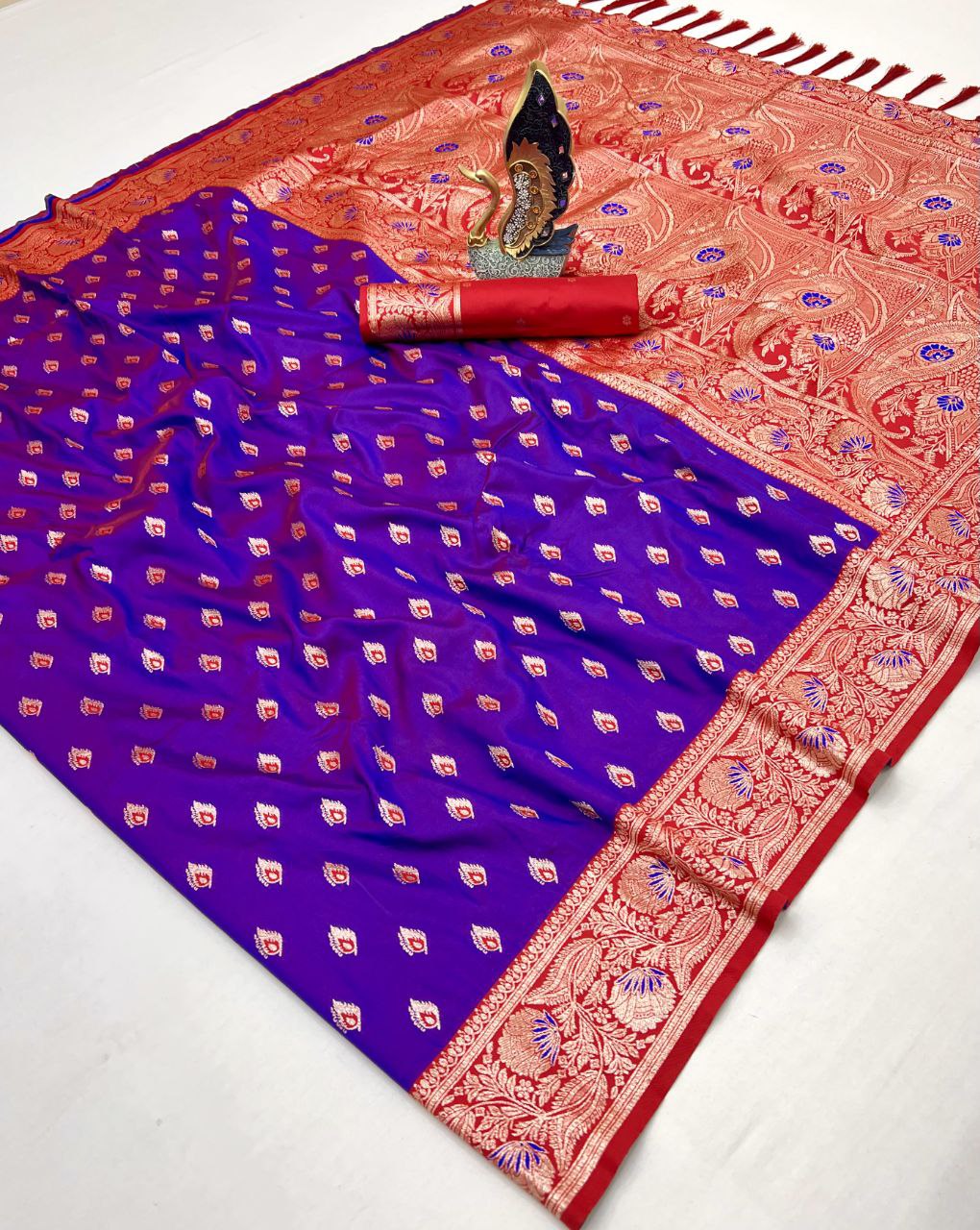 Mameraa Sarees Violet Soft Banarasi Silk Saree With Zari Weaving Meenakari Design-Violet | Grocsy