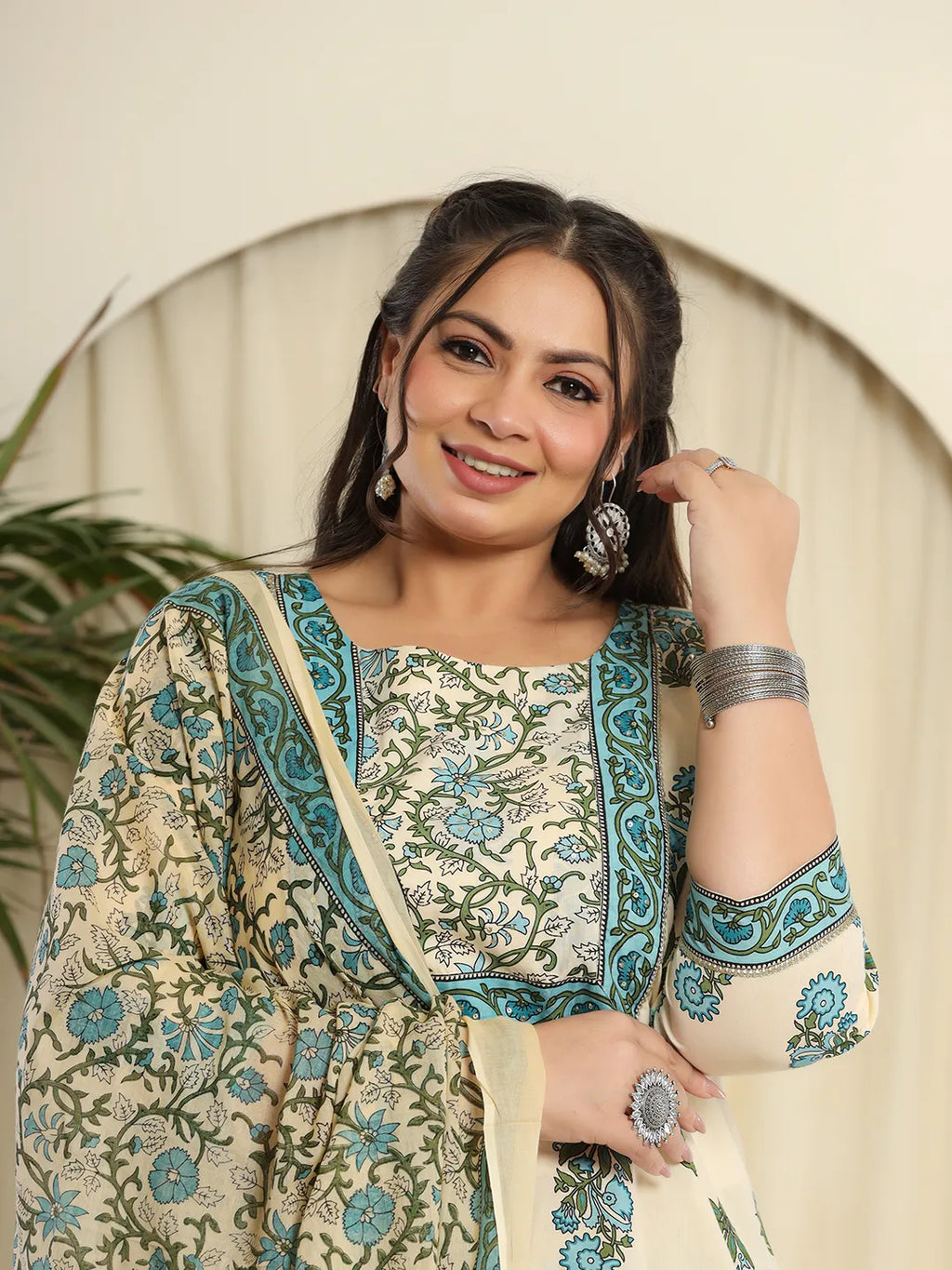 Yufta Cream Pure Cotton Kurta Set With Pant & Dupatta | Grocsy