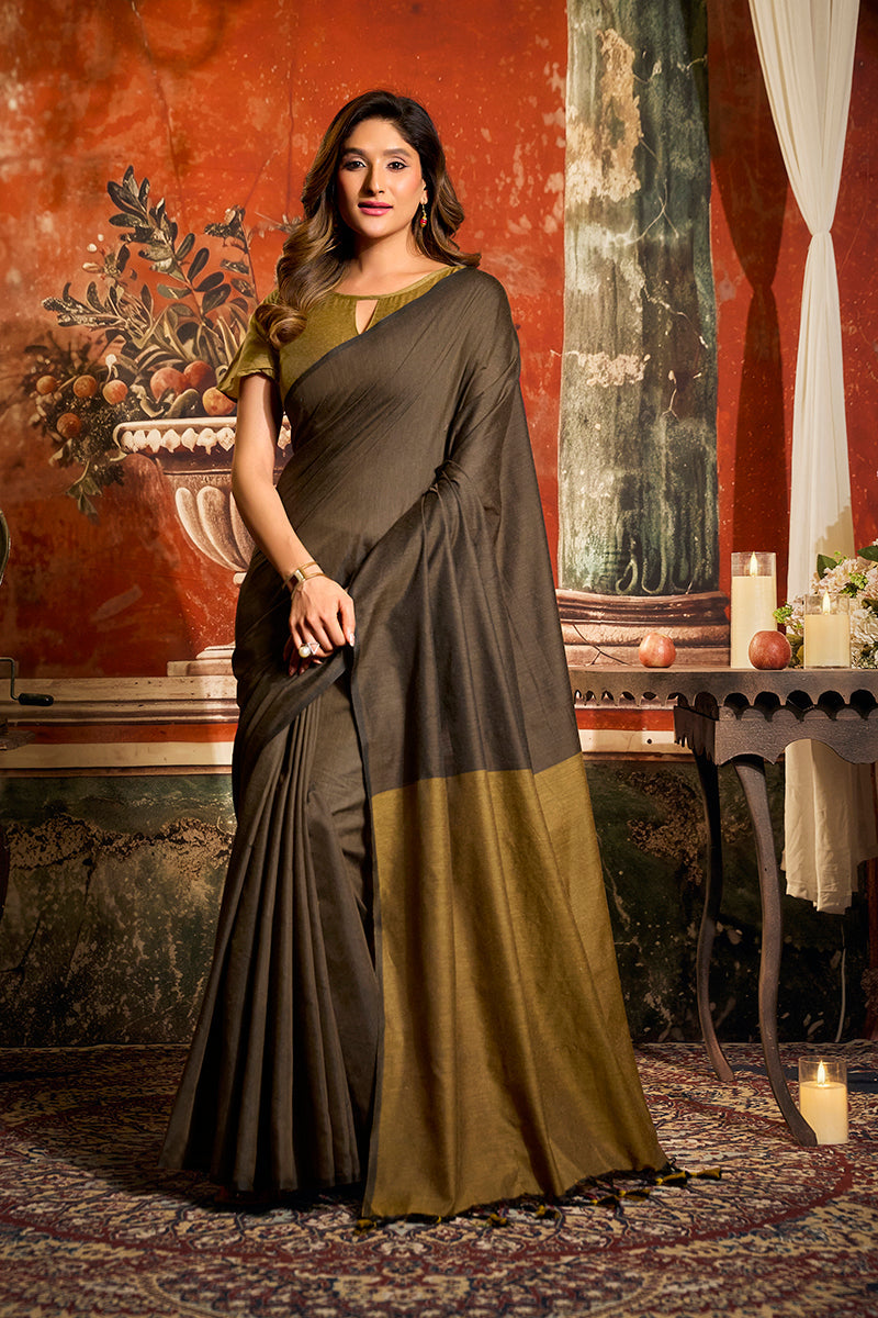 Monjolika Fashion Coffee Brown Cotton Blend Saree with Contrast Pallu & Unstiched Blouse Piece | Grocsy