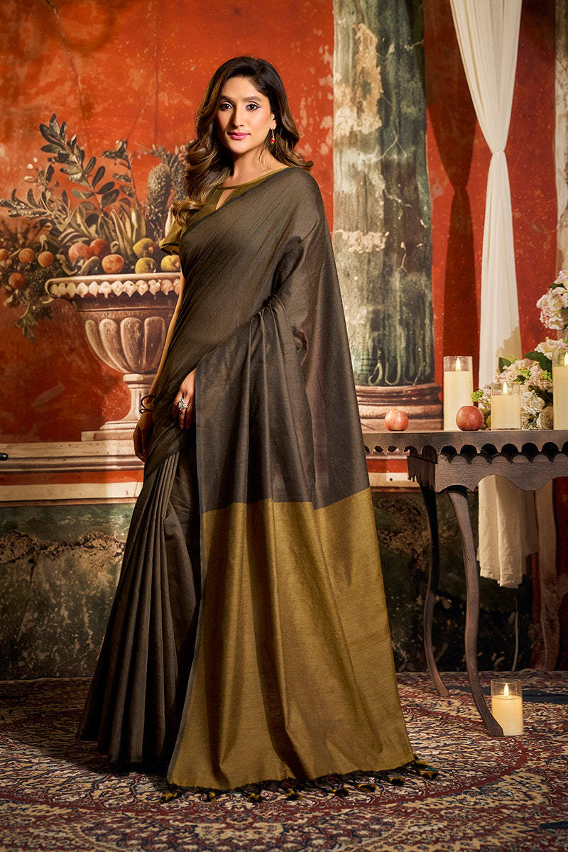 Monjolika Fashion Coffee Brown Cotton Blend Saree with Contrast Pallu & Unstiched Blouse Piece | Grocsy