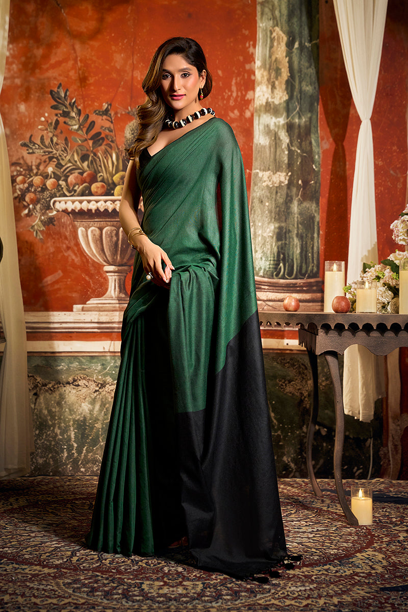 Monjolika Fashion Dark Green Cotton Blend Saree with Contrast Pallu & Unstiched Blouse Piece | Grocsy