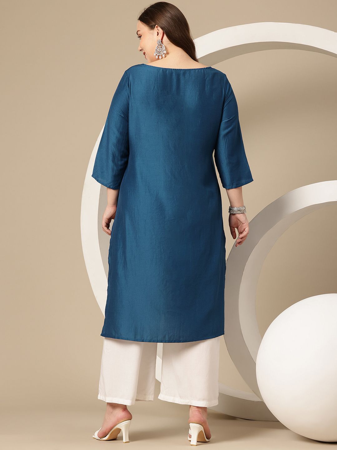 Sztori Plus Size Geometric Printed Kurta | Grocsy