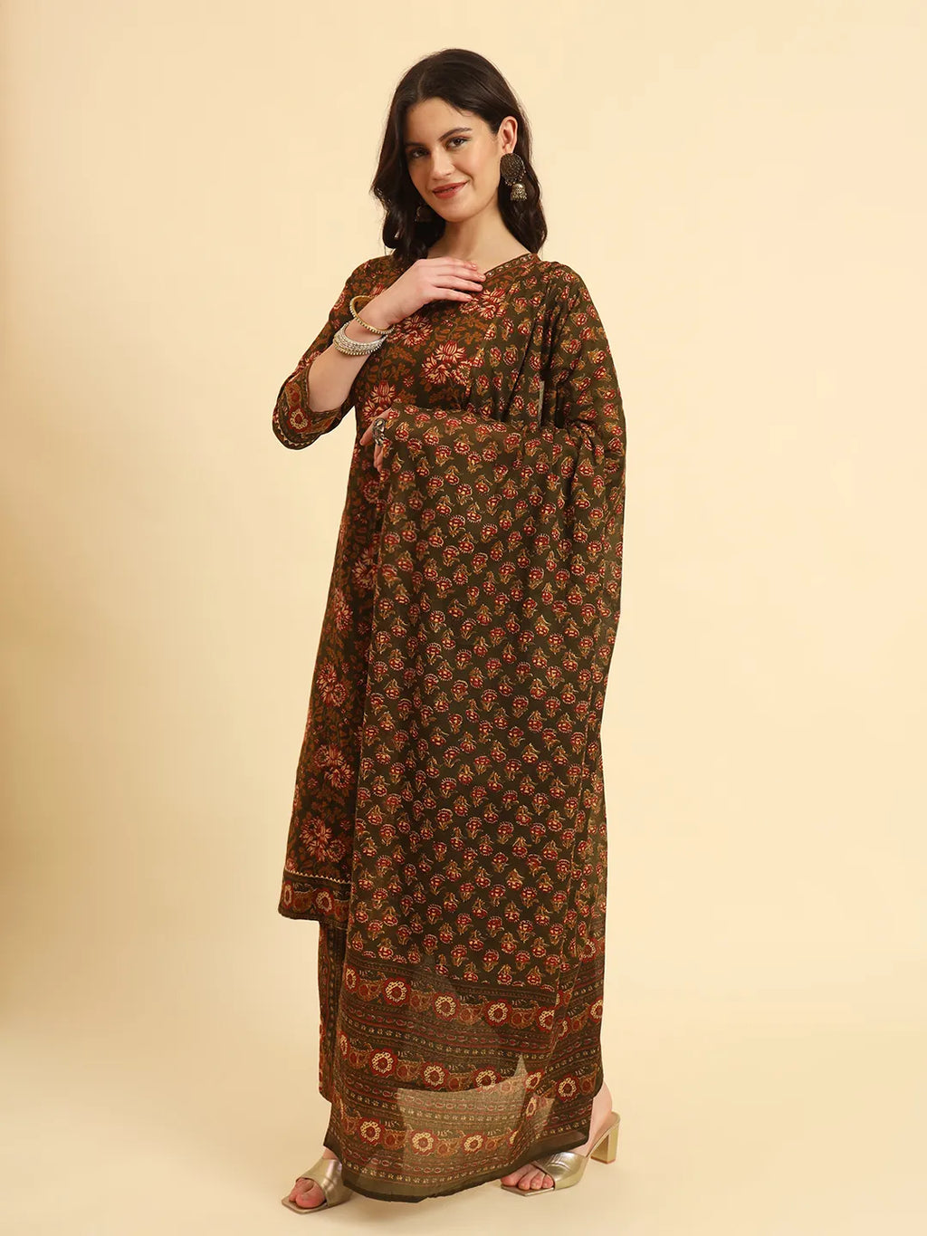 Yufta Green Pure Cotton Floral Sequins Work Kurta Set With Dupatta | Grocsy