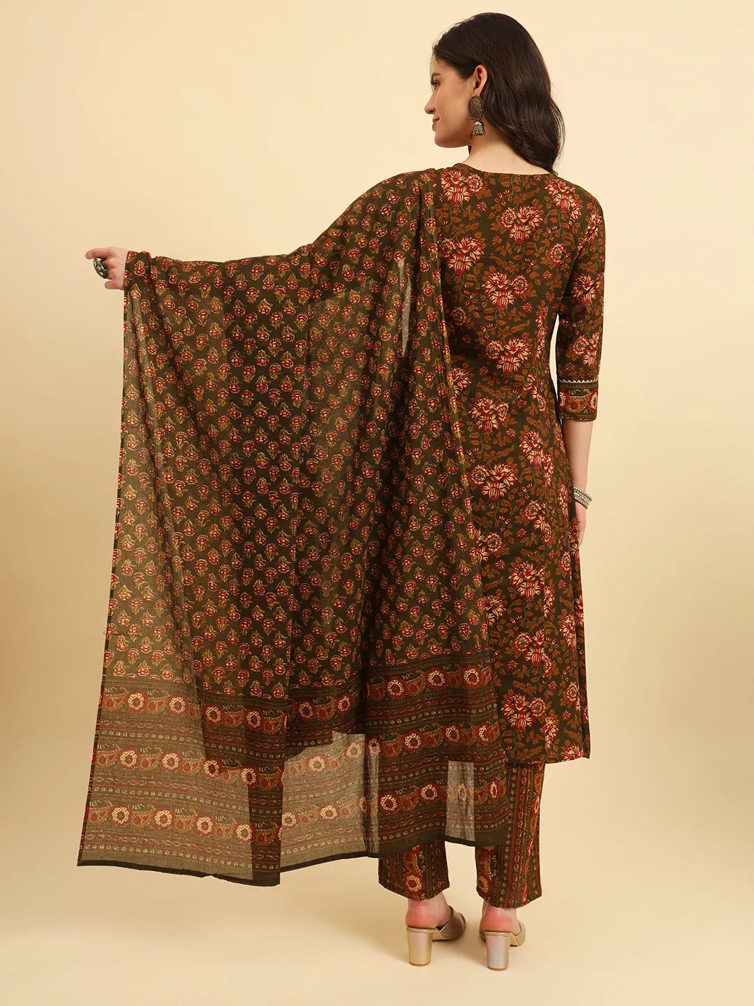 Yufta Green Pure Cotton Floral Sequins Work Kurta Set With Dupatta | Grocsy