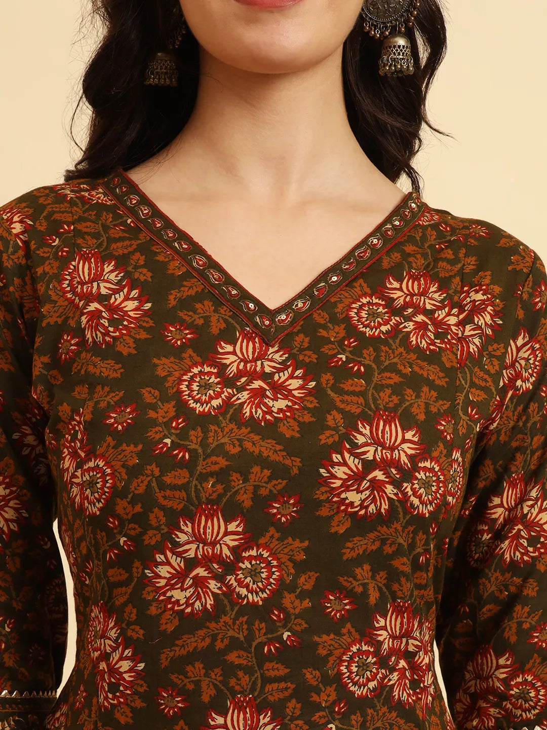 Yufta Green Pure Cotton Floral Sequins Work Kurta Set With Dupatta | Grocsy