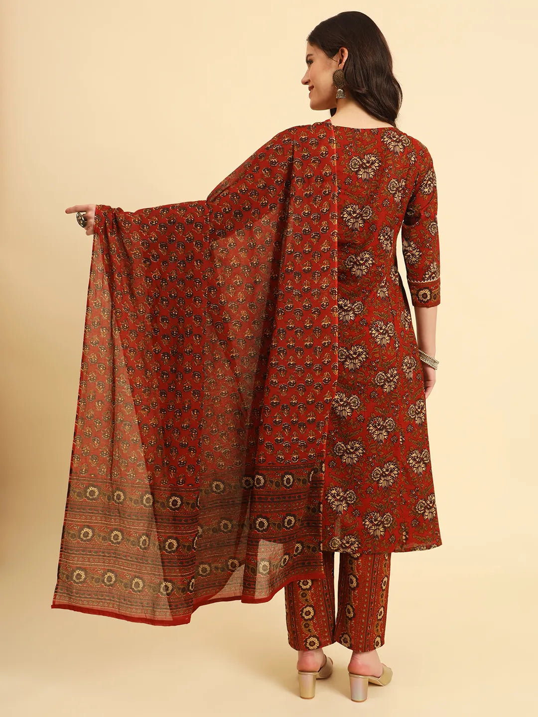 Yufta Red Pure Cotton Floral Sequins Work Kurta Set With Dupatta | Grocsy