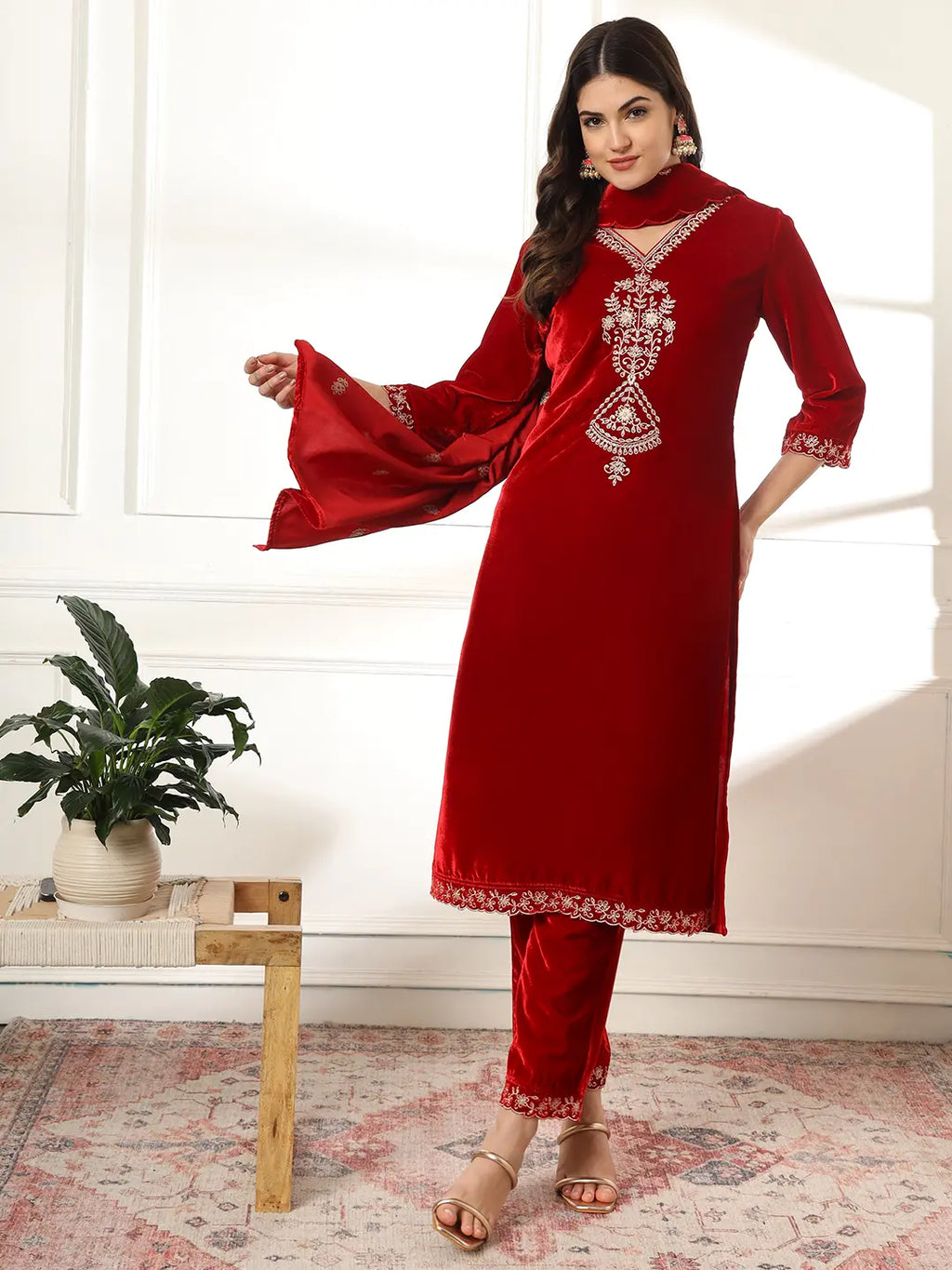 Yufta Velvet Maroon Kurta Dupatta Set With Embroidery | Grocsy