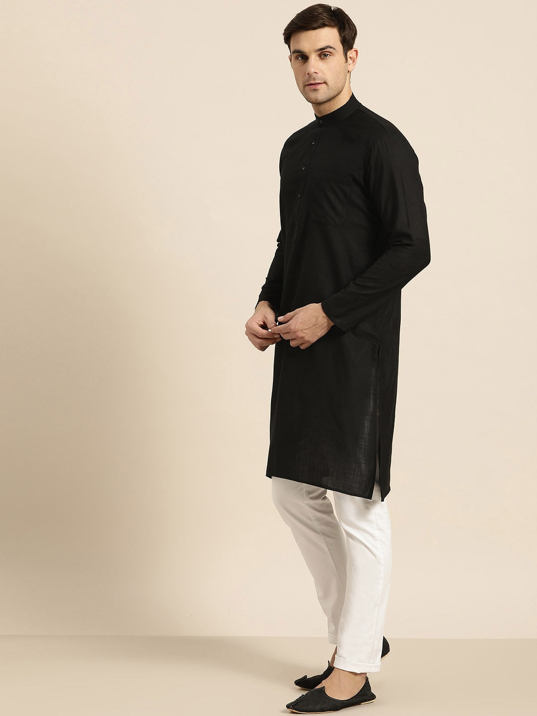 Sojanya Men Black Solid Straight Kurta | Grocsy