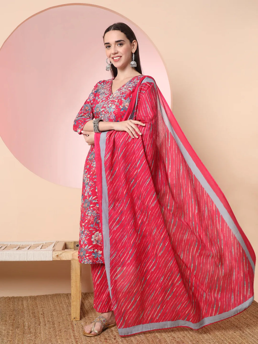Yufta Pink Pure Cotton Thread_Work Straight Kurta Dupatta Pant Set | Grocsy
