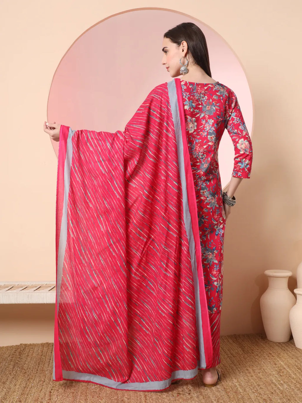 Yufta Pink Pure Cotton Thread_Work Straight Kurta Dupatta Pant Set | Grocsy