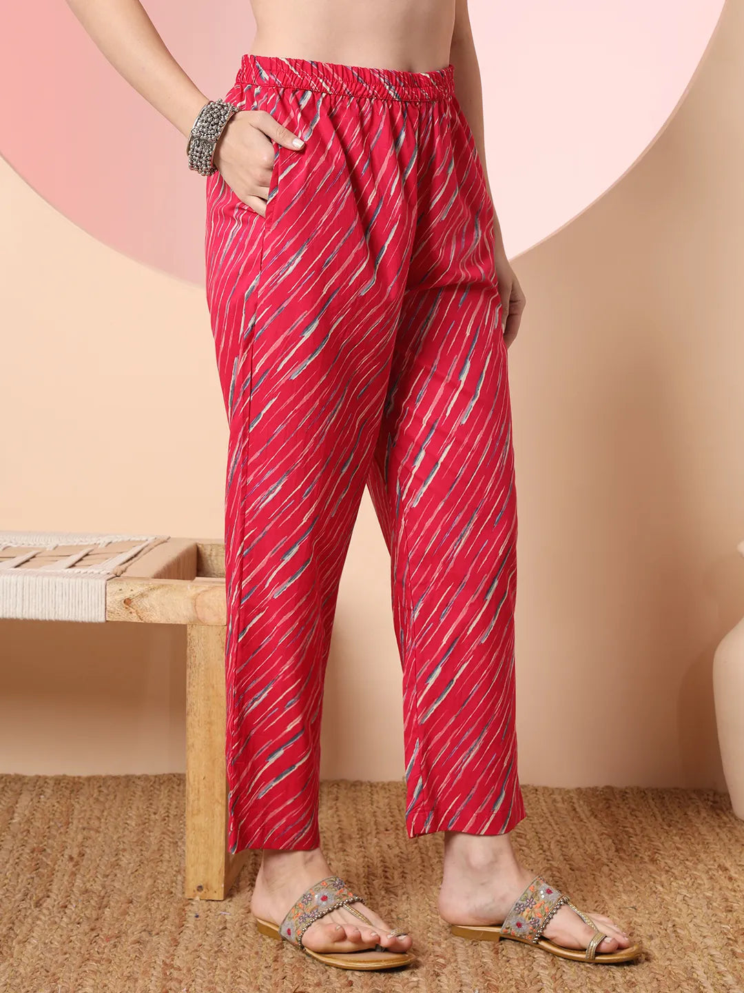 Yufta Pink Pure Cotton Thread_Work Straight Kurta Dupatta Pant Set | Grocsy