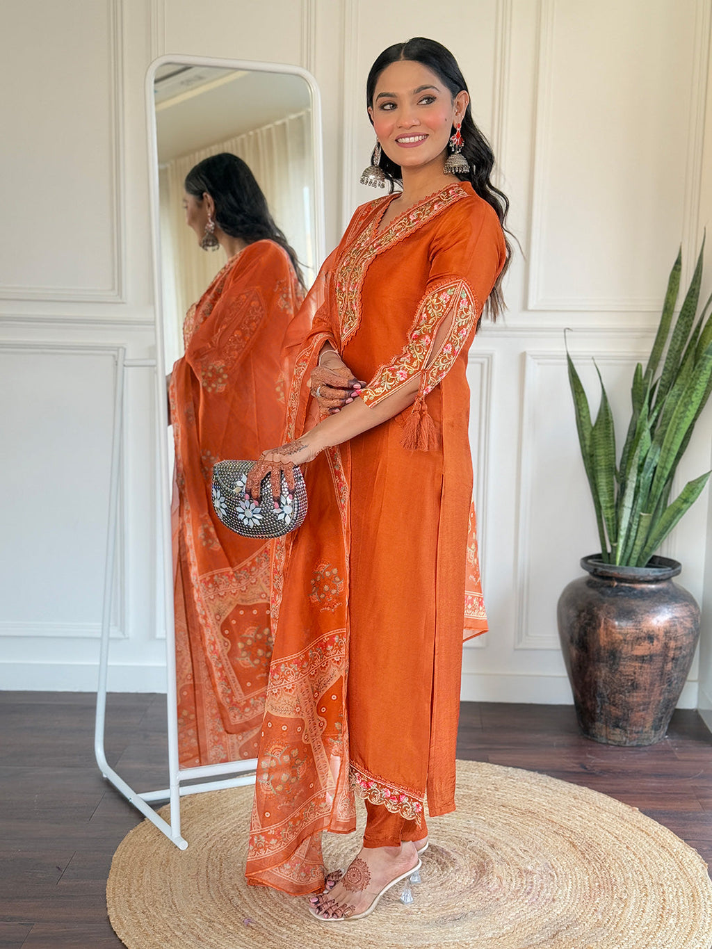 The52 Beautiful Women's Thread work Viscose Fabric Straight Kurta, Pant and Dupatta Set | Grocsy