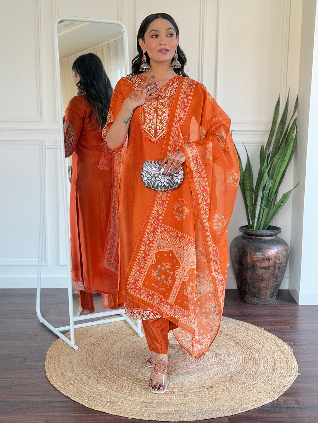 The52 Beautiful Women's Thread work Viscose Fabric Straight Kurta, Pant and Dupatta Set | Grocsy
