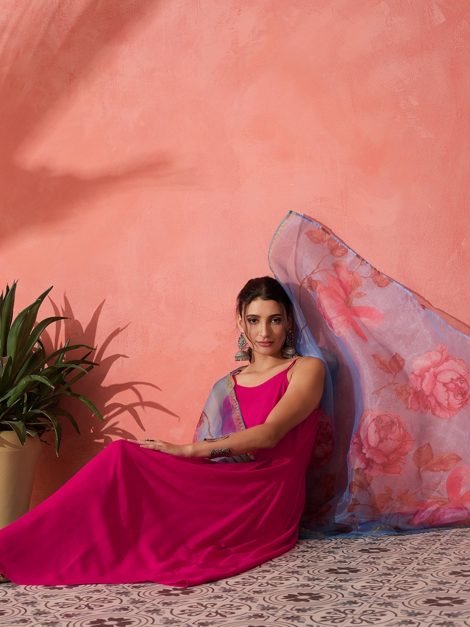 InWeave Fuchsia Strappy Set With Blue Fuchsia Organza Dupatta | Grocsy