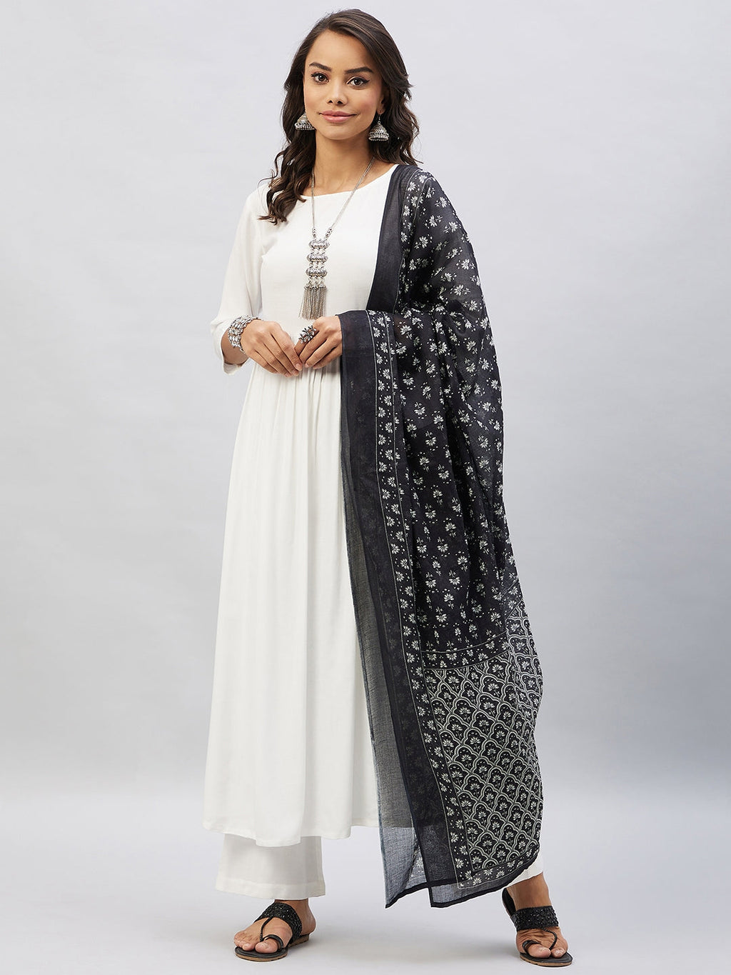 InWeave Women's Cream Anarkali Kurta Set With Black Chintz Print Dupatta | Grocsy
