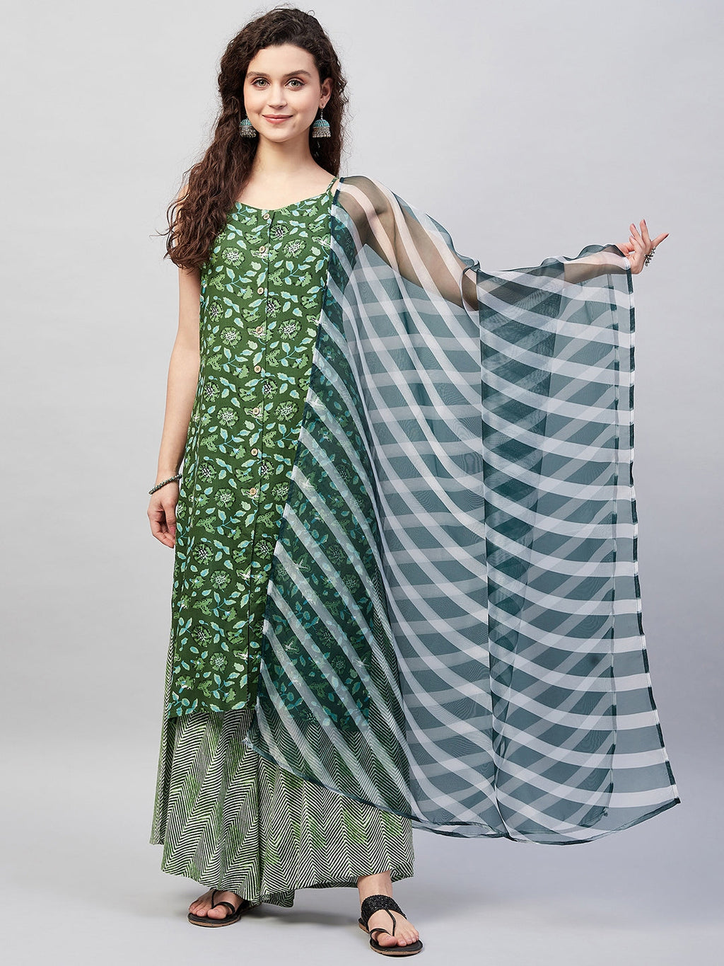 InWeave Women's Green Bagh Spaghetti Kurta Set W Green Le Dupatta | Grocsy